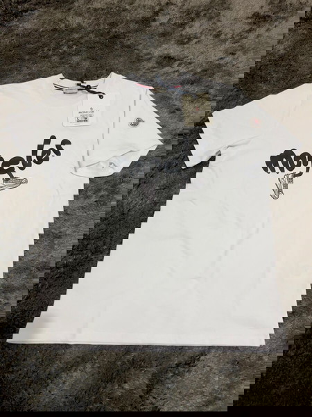 Moncler t shirt