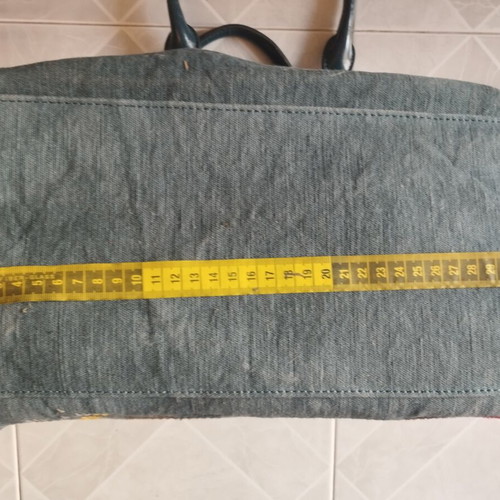 Dudlin Shoulder Bag like new with colorful embroidery and denim texture