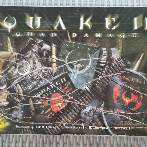 Quake II Quad Damage PC Big Retail Box 4-disc set like new