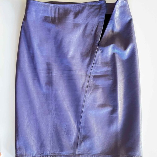 MCM purple leather skirt with diagonal zipper detail