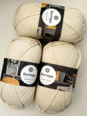 T-shirt Yarn for Bags new, pack of 3, cream champagne