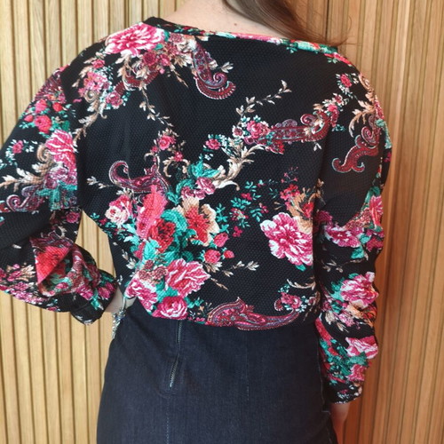 Blouse floral soft fabric, short and long sleeves, like new