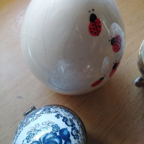 Vintage decorative egg collection like new
