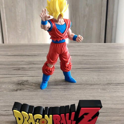 Collectible Goku Super Saiyan 3D Print Figure with Custom Base new
