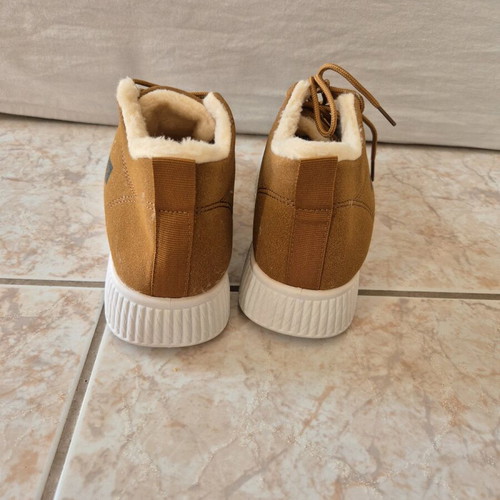 Women's winter casual sneakers new, beige brown, size 38
