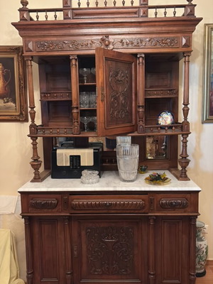 Vintage buffet like new condition