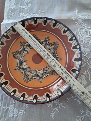 Πήλινα διακοσμητικά vintage πιατάκια σετ 2 σαν καινούργια με εσοχή για κρέμασμα