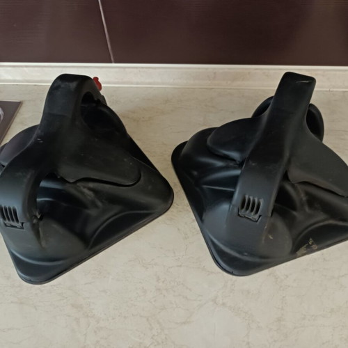 Ski transport suction cups like new, set of 2