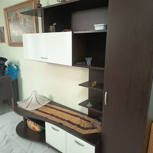 Living room unit like new 2.50 m length by 2 m height