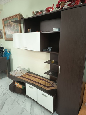 Living room unit like new 2.50 m length by 2 m height