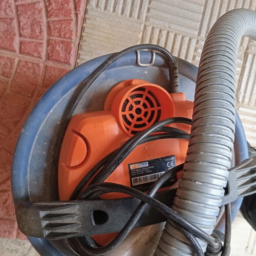 Electric vacuum cleaner for fireplace and stove like new