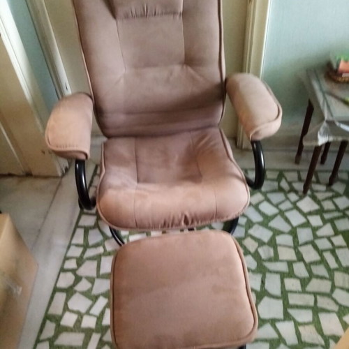 Sato armchair with footstool like new, velour apple green