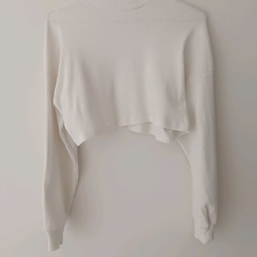 Cropped long-sleeve Bershka top like new, white size S