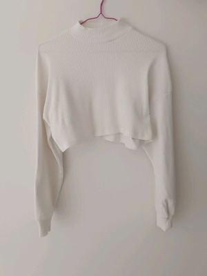 Cropped long-sleeve Bershka top like new, white size S