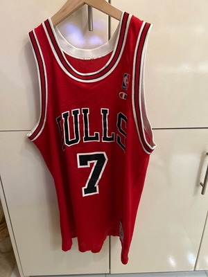 Basketball jersey used Tony Kukoc Chicago Bulls 90’