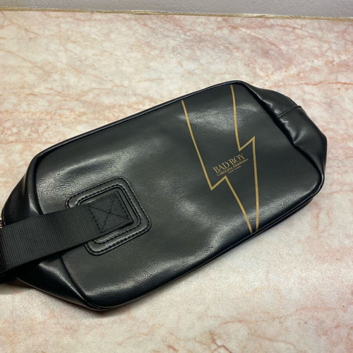 Carolina Herrera small bag like new, black and gold