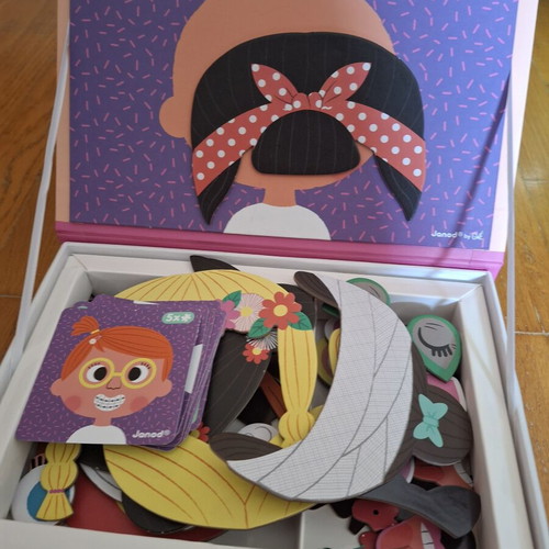 Janod Magneti'Book Crazy Faces magnetic toy