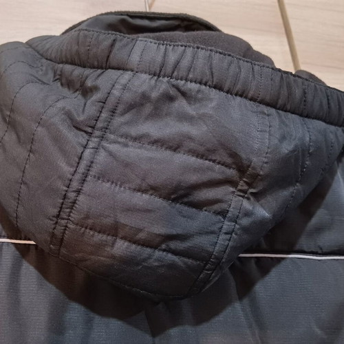 La gear unisex winter jacket used, black with reflective strips