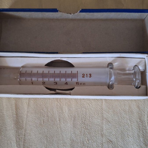 Ideal glass syringe 5 cc unused, collectible 1950s