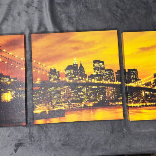 Triptych Canvas Brooklyn Bridge New York like new
