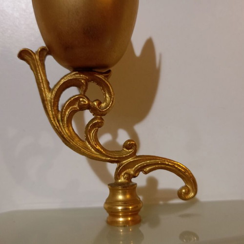 Decorative onyx with bronze used