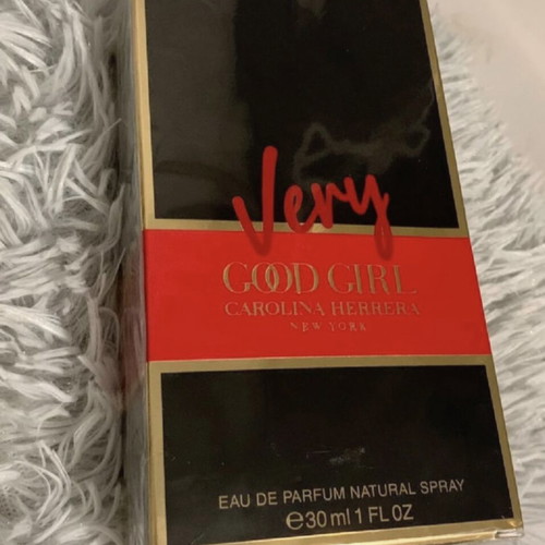 Carolina Herrera Very Good Girl Eau de Parfum 30ml new, authentic