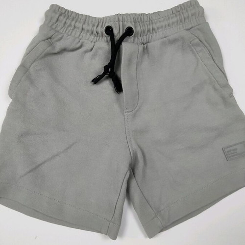 Zara shorts grey like new for 5-6 years old