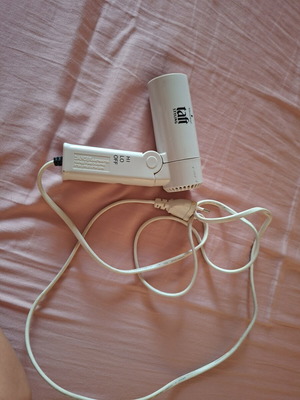 Travel hairdryer like new, dual voltage 230/115V