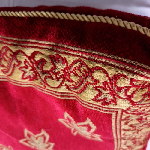 Vintage decorative pillows set of 2 used, embossed velvet, gold cord