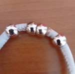 Bracelet with magnetic clasp