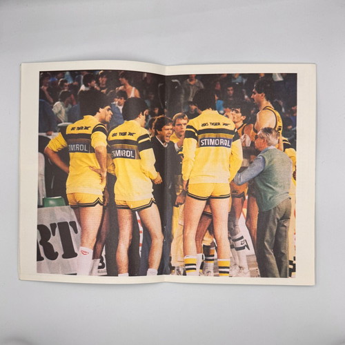 Aris 1985 basketball magazine used, 30 pages