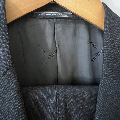 Trussardi Sartoriale suit 100% merino wool like new, size 50
