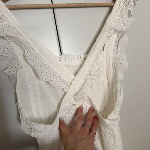 Dress with ruffles and back opening, size S Shein, like new, white