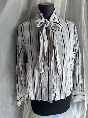 Πουκάμισο H&M μεταχειρισμένο με δέσιμο στο λαιμό μαύρο και άσπρο μέγεθος S