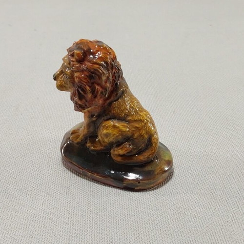 Lion miniature decorative table figurine used, height 6cm