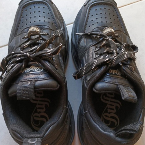 Buffalo black chunky platform sneakers, size 40
