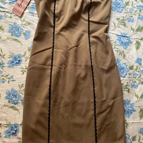 Lynne dress new, beige, size M