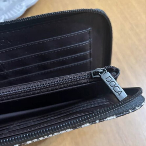 Doca wallet like new with snake skin pattern, beige and brown