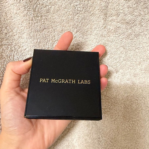 Pat McGrath Venusian Sunrise eyeshadow palette like new