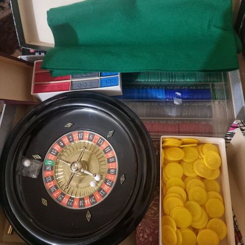Vintage roulette like new, board game with chips and felt