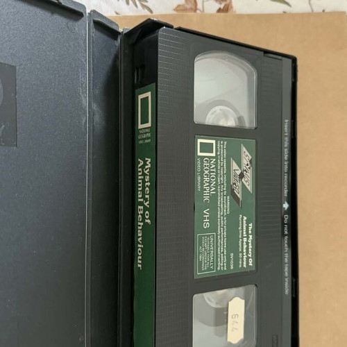 The Mystery of Animal Behavior videocassette like new