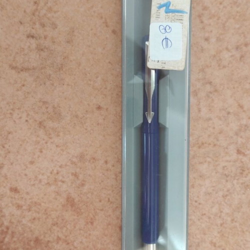 Parker pen blue color like new