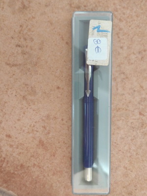 Parker στυλό σε μπλε χρώμα σαν καινούργιο