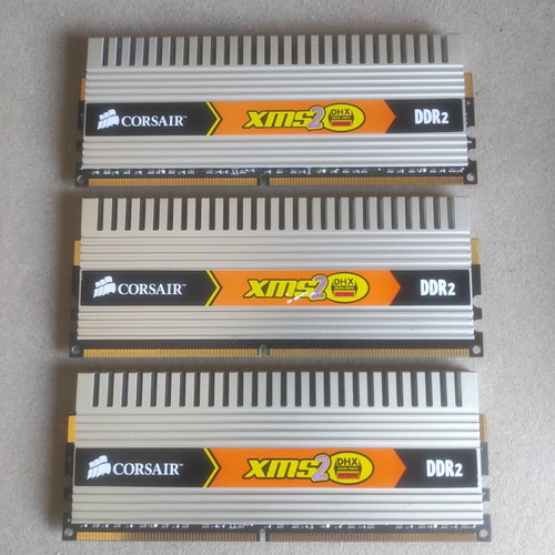 Corsair XMS2 DHX DDR2 3GB RAM kit used with a burnt module