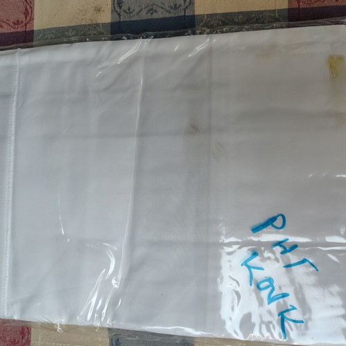 Peiraiki Patraiki bed sheet set new, includes one extra sheet