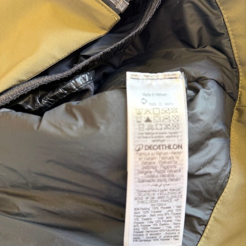 Wedze men's ski snowboard jacket medium waterproof like new