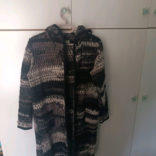 Women's knitted cardigan with hood like new, earth tones
