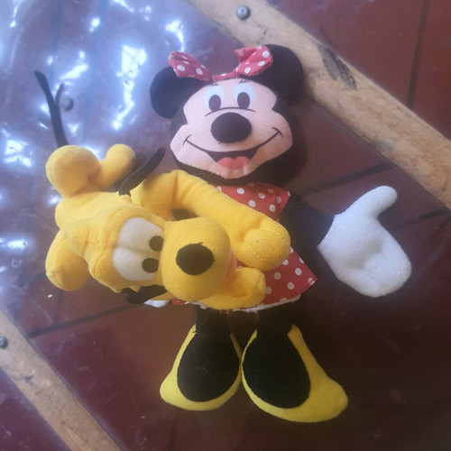 Minnie and Pluto figures like new