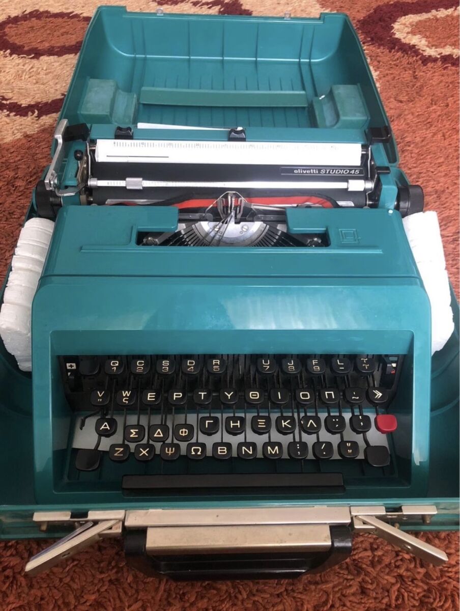 Olivetti Studio 45 1960 typewriter like… - € 250,00 - Vendora.cy