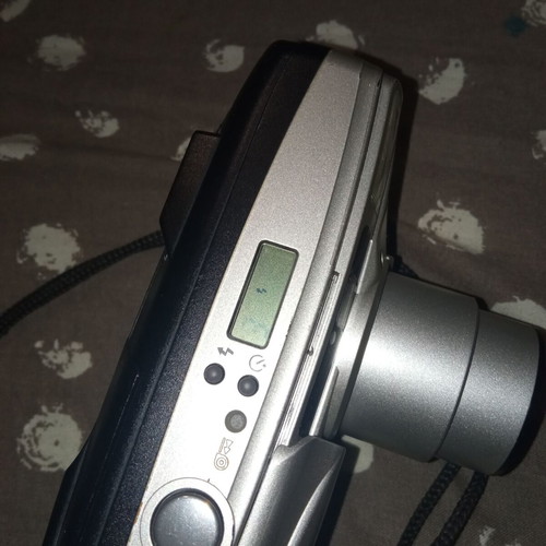 Olympus Superzoom 70G used camera for repair or spare parts